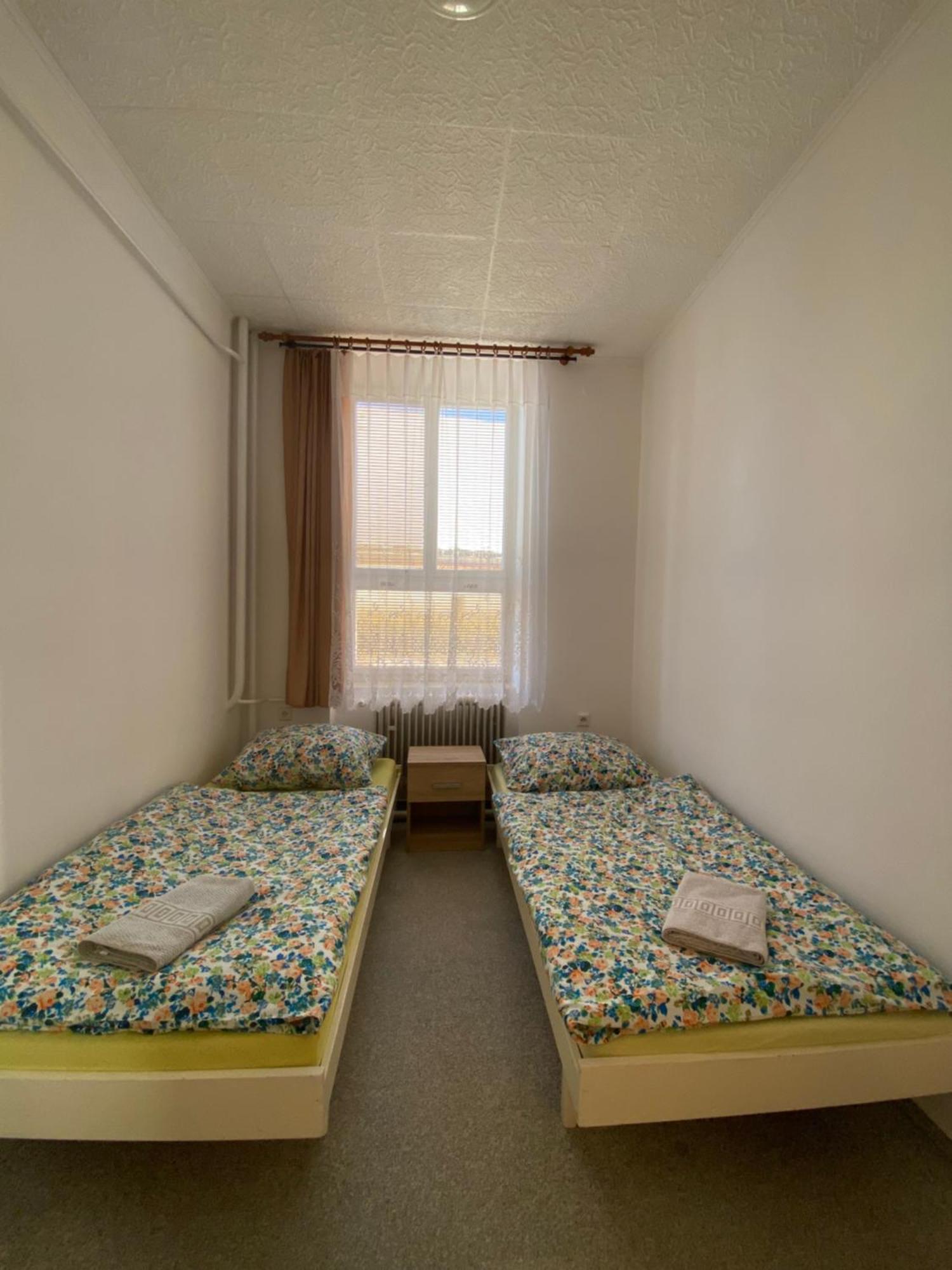 Apartman Na Bohdasine Cerveny Kostelec Luaran gambar