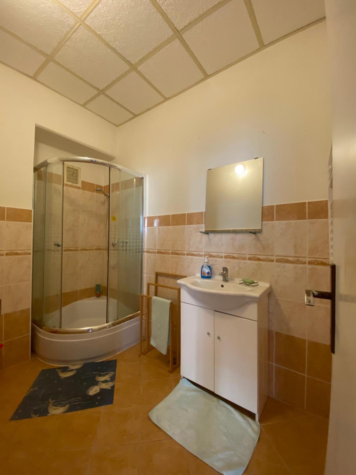 Apartman Na Bohdasine Apartment Cerveny Kostelec Luaran gambar